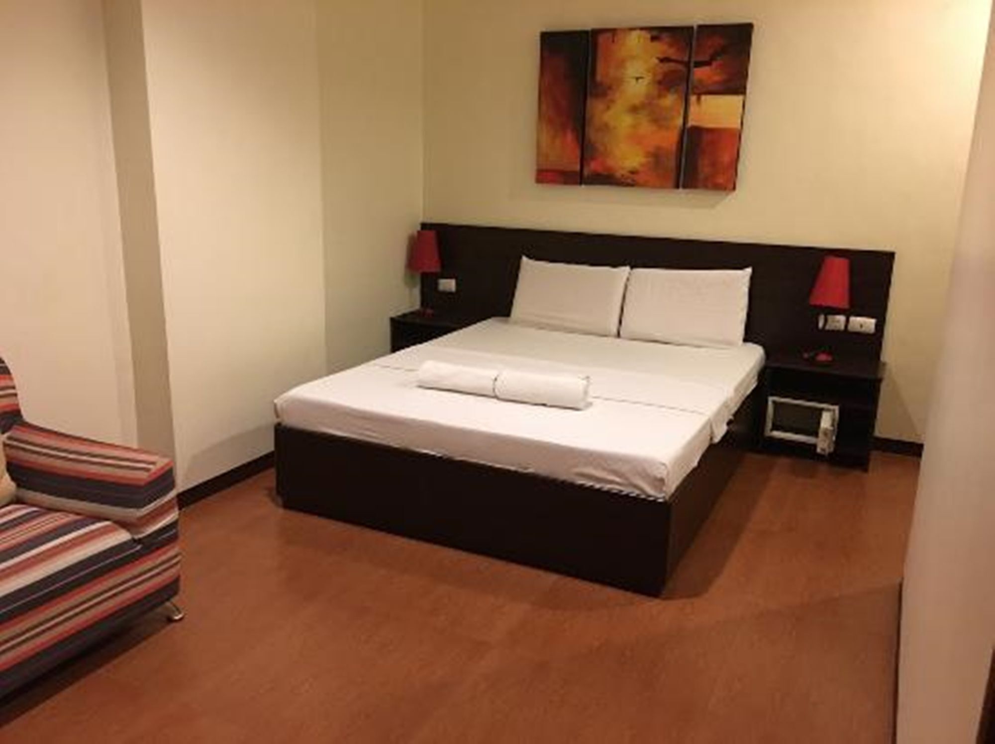 Reddoorz Near Victoria Mall Davao Zewnętrze zdjęcie