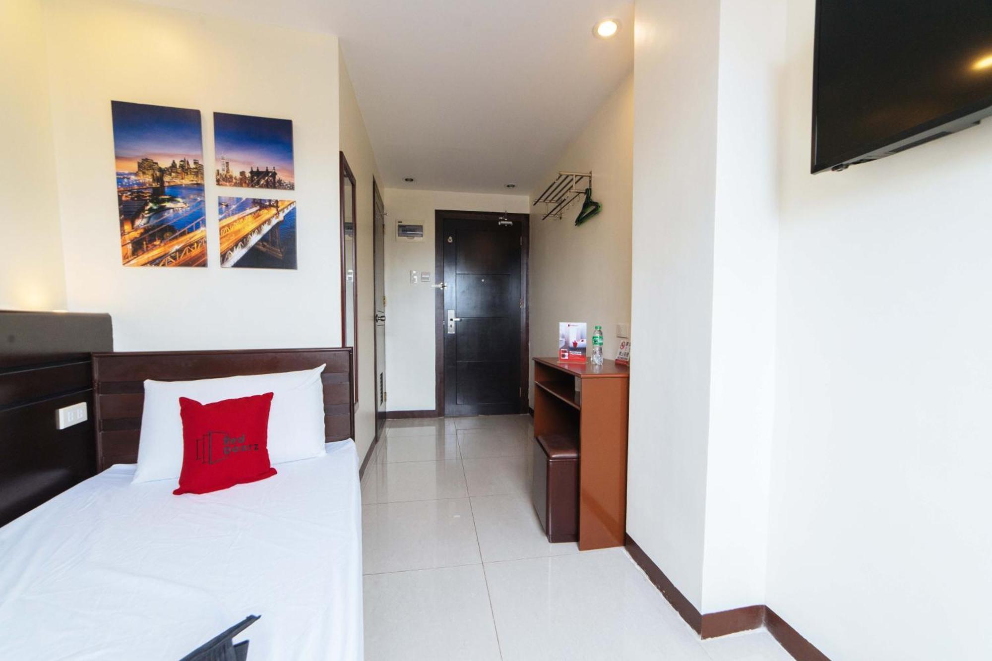Reddoorz Near Victoria Mall Davao Zewnętrze zdjęcie