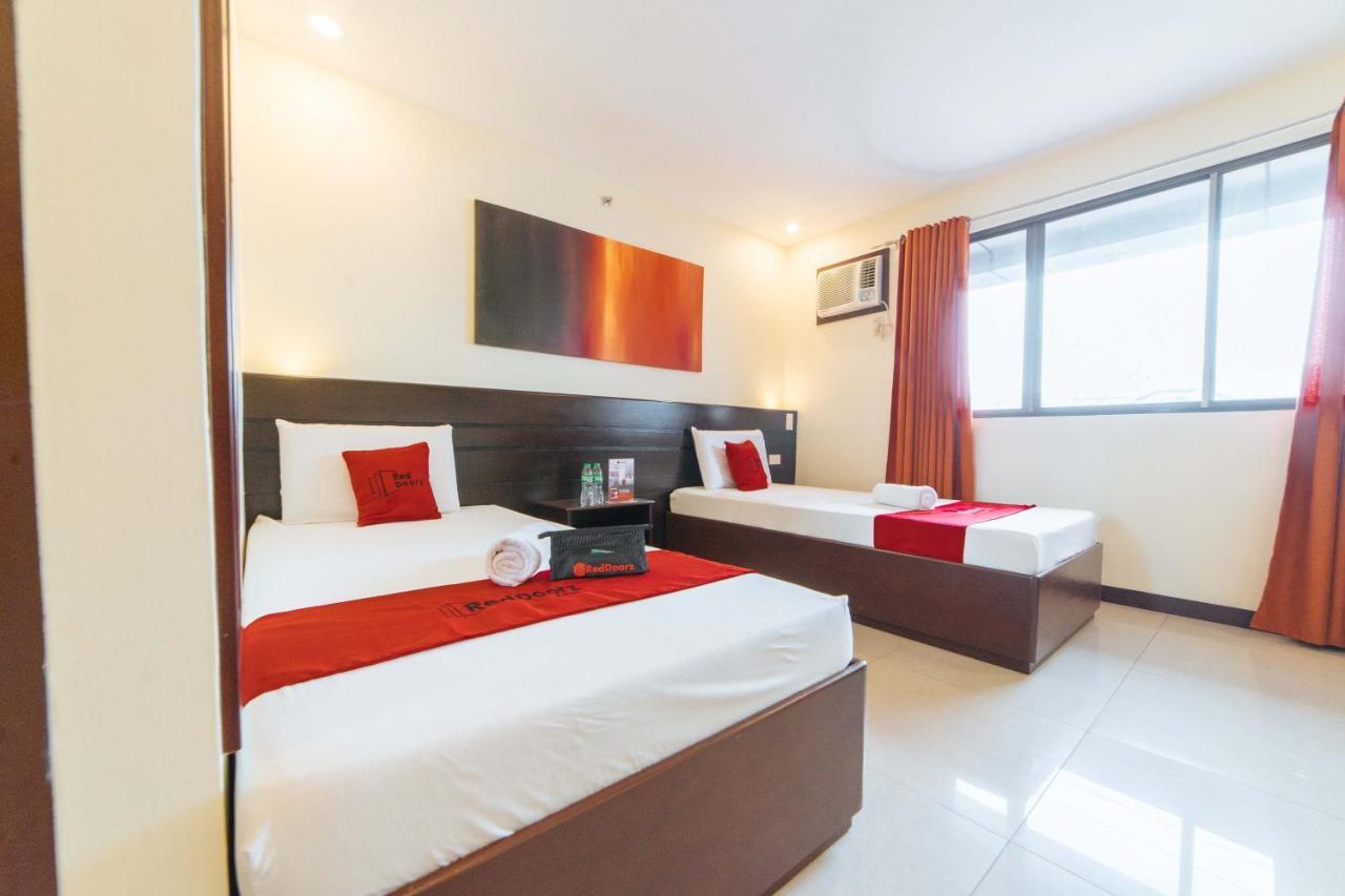 Reddoorz Near Victoria Mall Davao Zewnętrze zdjęcie